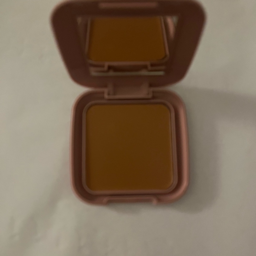 Natural Glow Bronzer - Tan